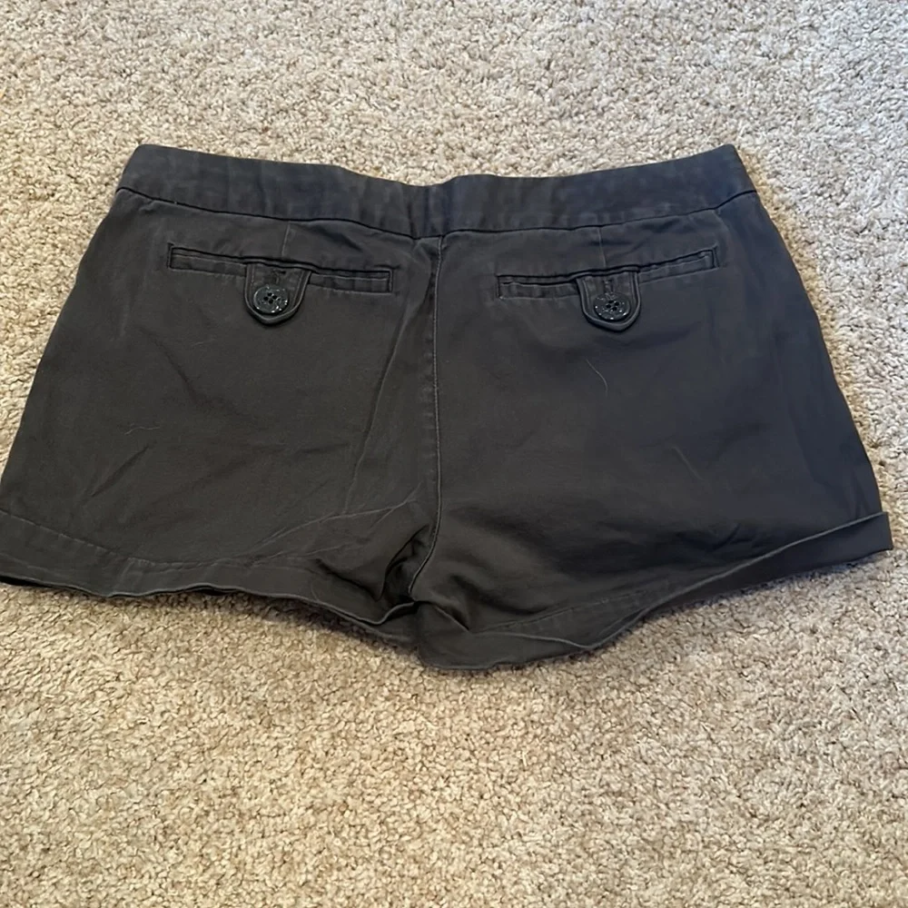 Shorts - Picture 4 of 4